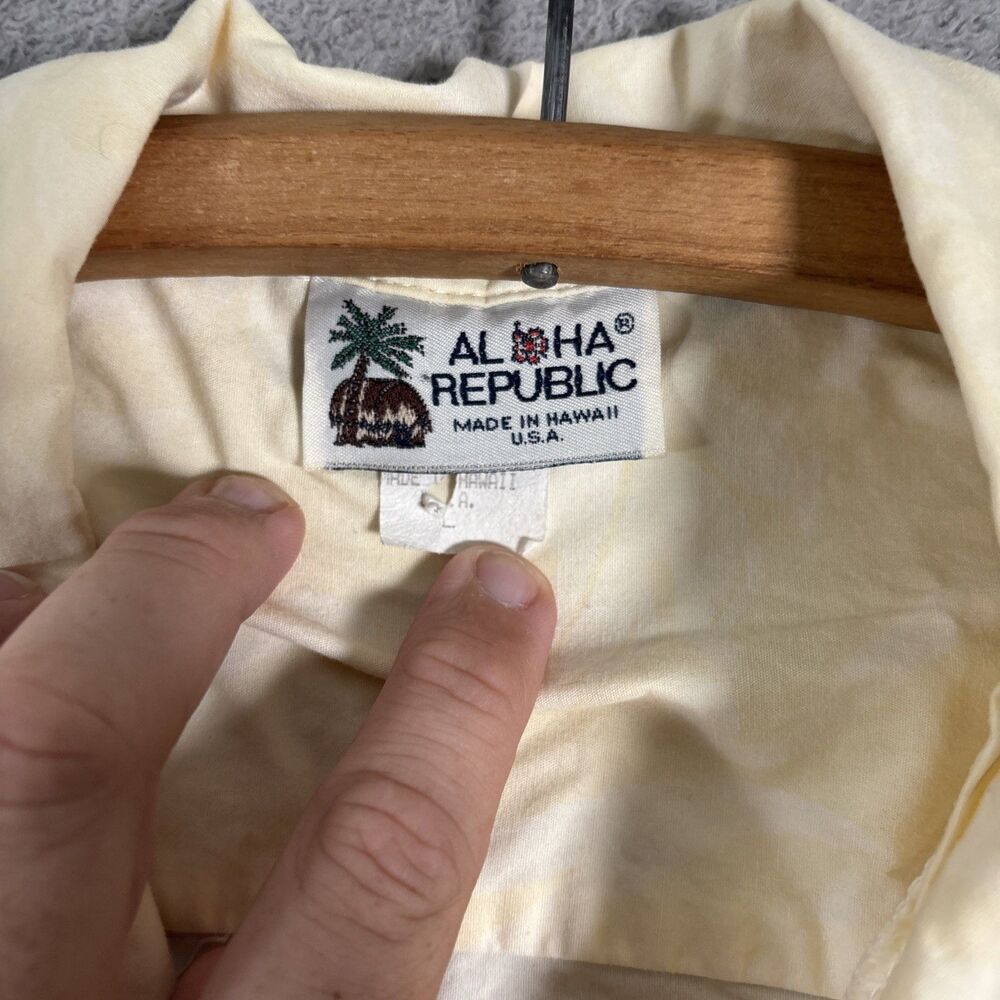 Vintage Aloha Republic Shirt Men’s L Beer Motif Camp Yellow USA Dadcore Resort - Picture 16 of 16